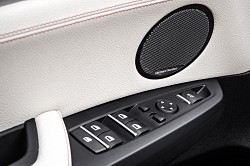 BMW X4 - Interior image 12