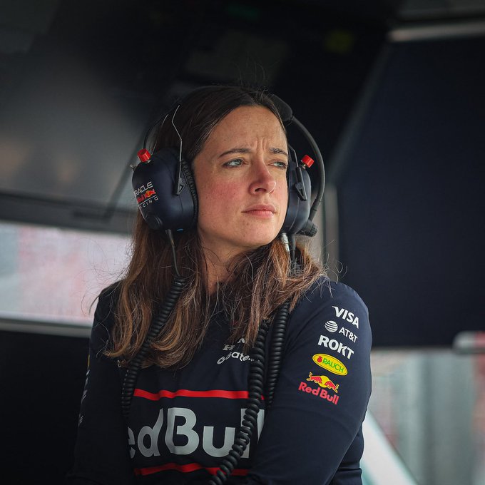 Name:  HF3-1AzWkAEEoyk.jpg
Views: 53
Size:  55.5 KB