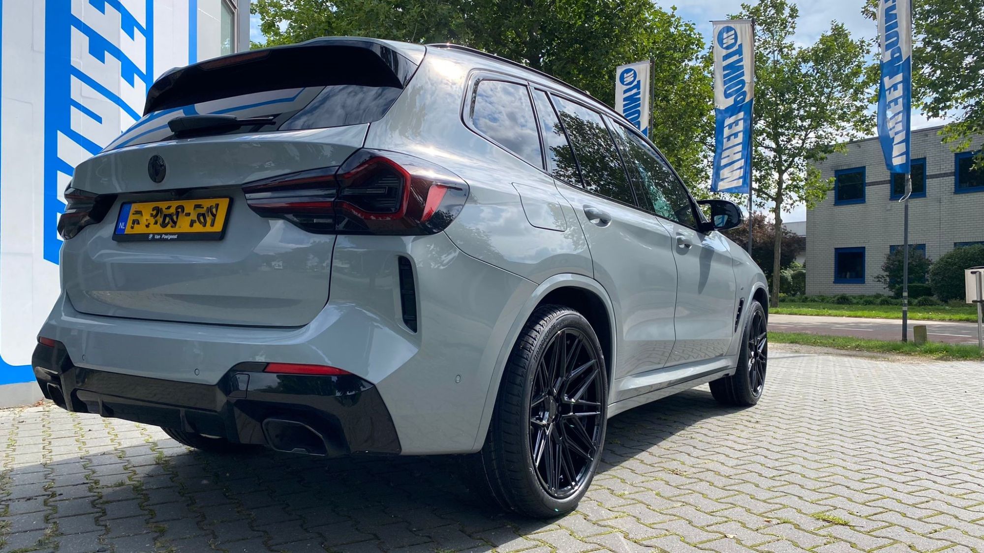 Name:  nardo-bmw-x3-m40i-with-vossen-hf7-wheels-2.jpeg
Views: 161
Size:  420.2 KB