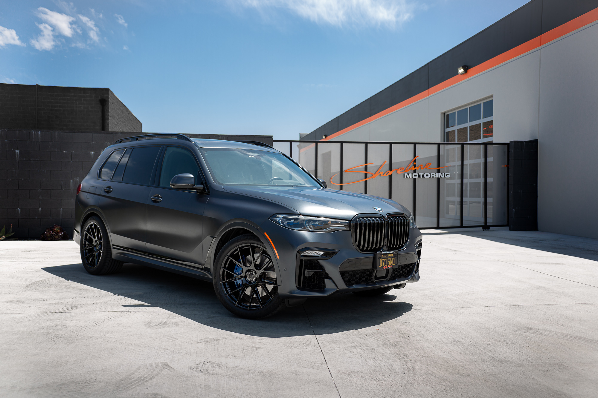 Name:  2022_BMW_X7M_Matte_Black_Blaque_Diamond_Wheels_BD_F18_Gloss_Black-5.jpg
Views: 31
Size:  837.9 KB