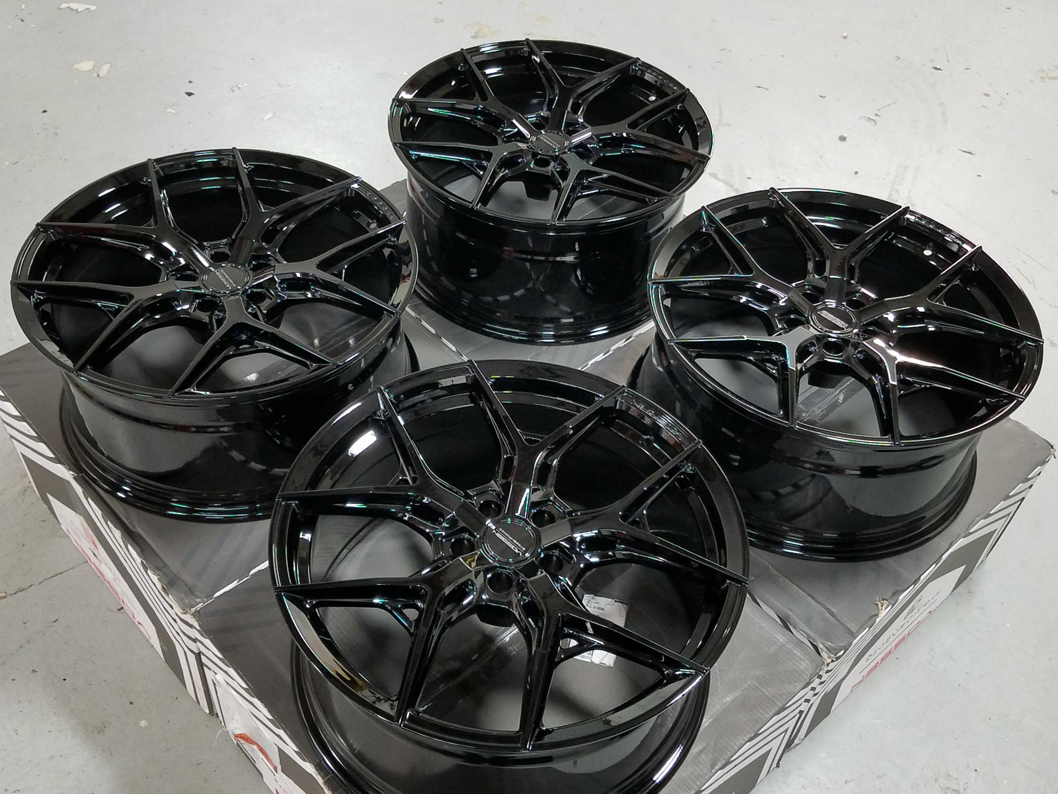 Name:  vossen-hf5-gloss-black-45679-9.jpg
Views: 34
Size:  411.6 KB