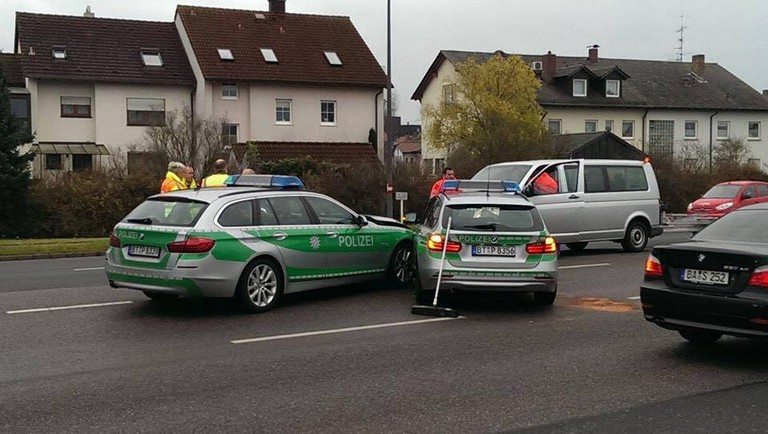 Name:  polizei crash.jpg
Views: 6894
Size:  98.9 KB